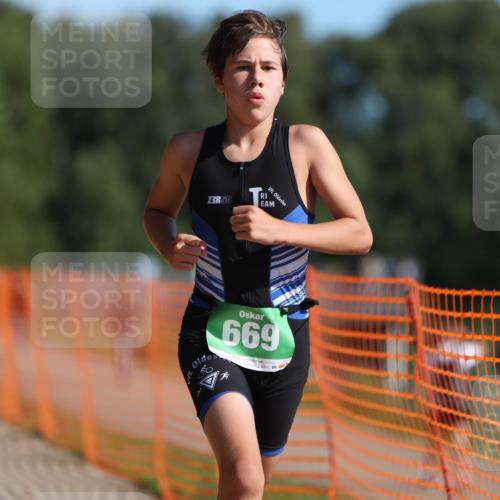 07.09.2025 - 19. Norderstedt Triathlon Michael Strokosch http://msf.ph/oto/8760891 07.09.2025 10:45:33 Laufen 57, 76, 89, 104, 669, 670 meine-sportfotos.de