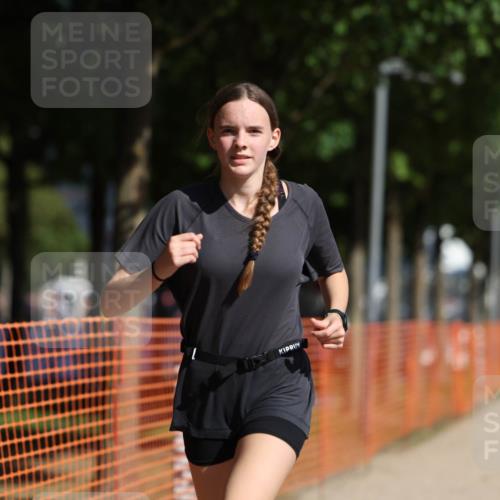 07.09.2025 - 19. Norderstedt Triathlon Michael Strokosch http://msf.ph/oto/8760911 07.09.2025 11:11:40 Laufen 666 meine-sportfotos.de