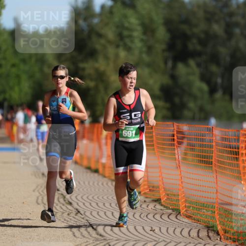 07.09.2025 - 19. Norderstedt Triathlon Michael Strokosch http://msf.ph/oto/8760930 07.09.2025 10:45:38 Laufen 76, 669, 691 meine-sportfotos.de