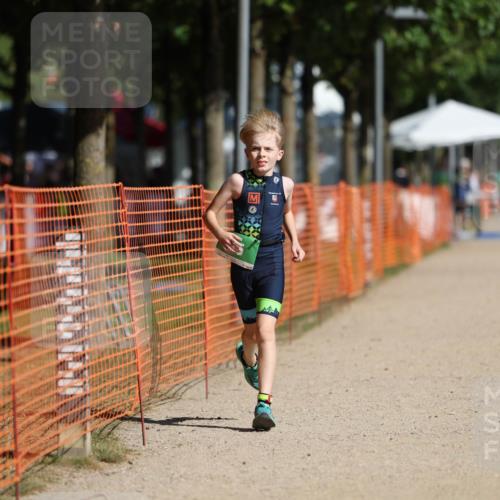 07.09.2025 - 19. Norderstedt Triathlon Michael Strokosch http://msf.ph/oto/8760952 07.09.2025 11:12:38 Laufen 85 meine-sportfotos.de