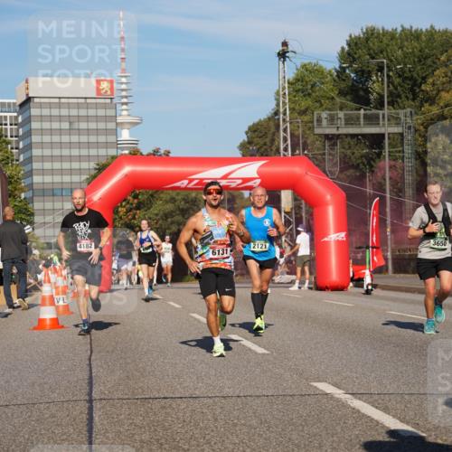 07.09.2025 - BARMER Alsterlauf Yannick Fuchs http://msf.ph/oto/8761081 07.09.2025 09:40:31 Laufen 4182, 6131, 2121, 3650 meine-sportfotos.de