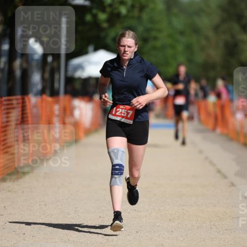07.09.2025 - 19. Norderstedt Triathlon Michael Strokosch http://msf.ph/oto/8761144 07.09.2025 12:07:52 Laufen 1257 meine-sportfotos.de