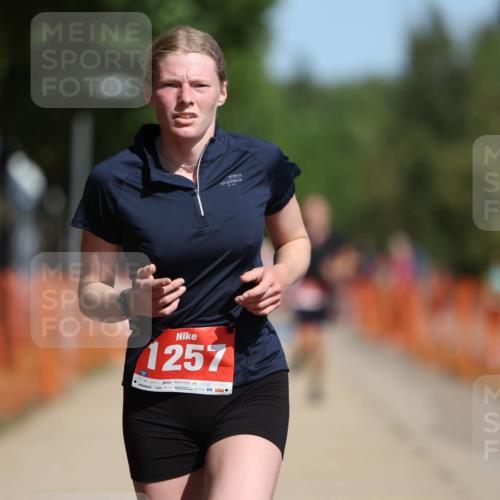 07.09.2025 - 19. Norderstedt Triathlon Michael Strokosch http://msf.ph/oto/8761267 07.09.2025 12:07:55 Laufen 1223, 1257 meine-sportfotos.de