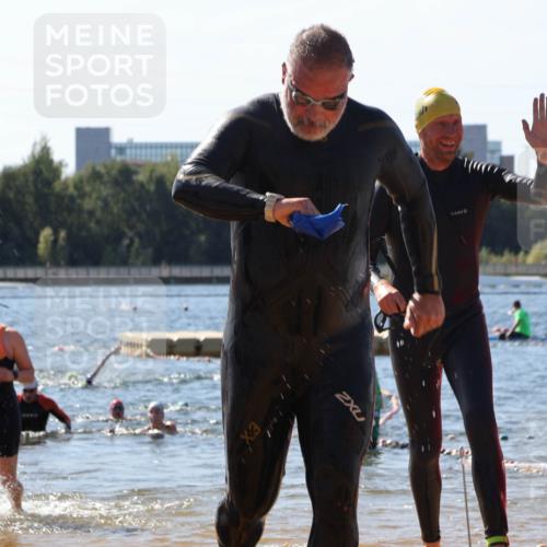 07.09.2025 - 19. Norderstedt Triathlon Luisa Fischer http://msf.ph/oto/8761270 07.09.2025 12:08:45 Schwimmen 220, 249, 301, 755, 825, 1293, 1297 meine-sportfotos.de