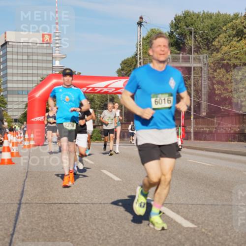 07.09.2025 - BARMER Alsterlauf Yannick Fuchs http://msf.ph/oto/8761416 07.09.2025 09:40:38 Laufen 2278, 6016 meine-sportfotos.de