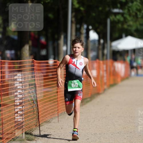 07.09.2025 - 19. Norderstedt Triathlon Michael Strokosch http://msf.ph/oto/8761445 07.09.2025 11:14:09 Laufen 69 meine-sportfotos.de