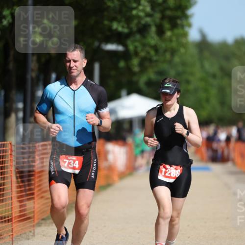 07.09.2025 - 19. Norderstedt Triathlon Michael Strokosch http://msf.ph/oto/8761477 07.09.2025 12:08:02 Laufen 734, 1223, 1288 meine-sportfotos.de