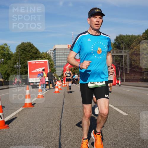 07.09.2025 - BARMER Alsterlauf Yannick Fuchs http://msf.ph/oto/8761481 07.09.2025 09:40:40 Laufen  meine-sportfotos.de