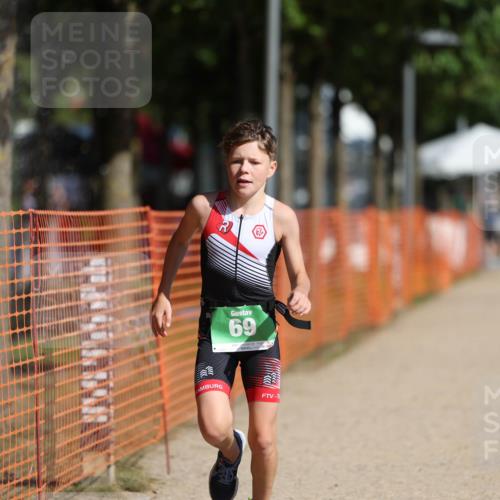 07.09.2025 - 19. Norderstedt Triathlon Michael Strokosch http://msf.ph/oto/8761487 07.09.2025 11:14:10 Laufen 69 meine-sportfotos.de