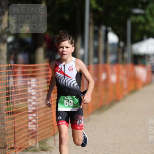 07.09.2025 - 19. Norderstedt Triathlon Michael Strokosch http://msf.ph/oto/8761506 07.09.2025 11:14:10 Laufen 69 meine-sportfotos.de