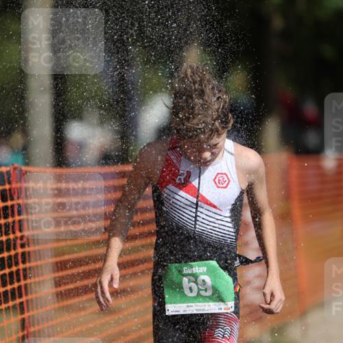 07.09.2025 - 19. Norderstedt Triathlon Michael Strokosch http://msf.ph/oto/8761563 07.09.2025 11:14:11 Laufen 69 meine-sportfotos.de