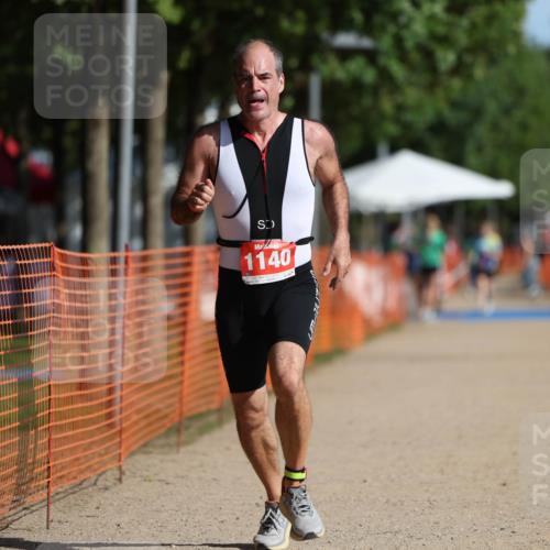 07.09.2025 - 19. Norderstedt Triathlon Michael Strokosch http://msf.ph/oto/8761606 07.09.2025 10:46:01 Laufen 58, 636, 643, 683, 1140 meine-sportfotos.de