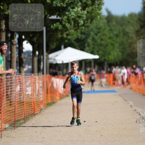 07.09.2025 - 19. Norderstedt Triathlon Michael Strokosch http://msf.ph/oto/8761663 07.09.2025 11:15:02 Laufen 98 meine-sportfotos.de