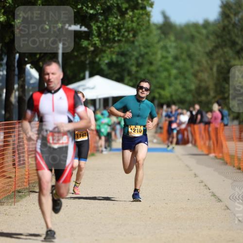07.09.2025 - 19. Norderstedt Triathlon Michael Strokosch http://msf.ph/oto/8761684 07.09.2025 12:08:17 Laufen 1167, 1210, 1236 meine-sportfotos.de