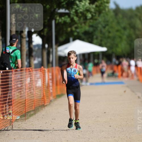 07.09.2025 - 19. Norderstedt Triathlon Michael Strokosch http://msf.ph/oto/8761708 07.09.2025 11:15:04 Laufen 98 meine-sportfotos.de