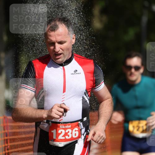 07.09.2025 - 19. Norderstedt Triathlon Michael Strokosch http://msf.ph/oto/8761847 07.09.2025 12:08:20 Laufen 1167, 1210, 1236 meine-sportfotos.de