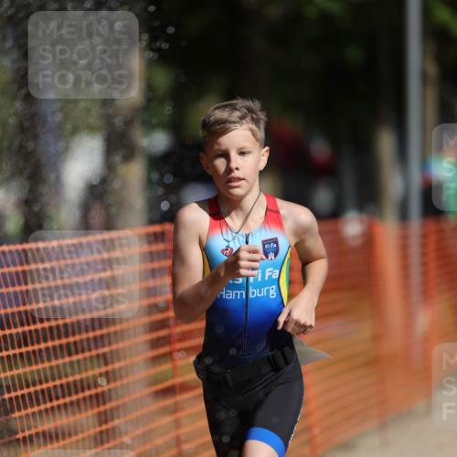 07.09.2025 - 19. Norderstedt Triathlon Michael Strokosch http://msf.ph/oto/8761928 07.09.2025 11:15:08 Laufen 98 meine-sportfotos.de