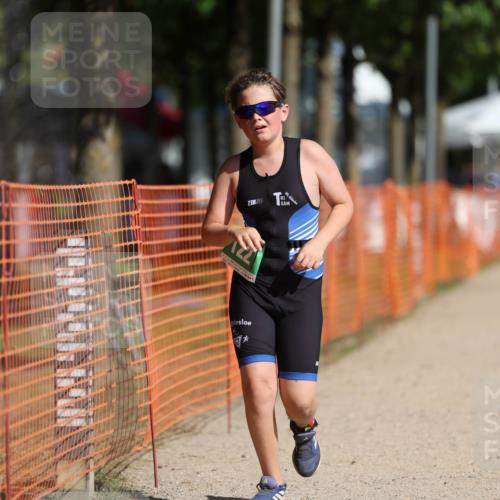 07.09.2025 - 19. Norderstedt Triathlon Michael Strokosch http://msf.ph/oto/8762051 07.09.2025 11:15:32 Laufen 122 meine-sportfotos.de