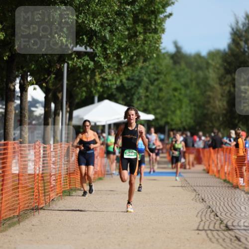07.09.2025 - 19. Norderstedt Triathlon Michael Strokosch http://msf.ph/oto/8762335 07.09.2025 10:46:46 Laufen 646 meine-sportfotos.de