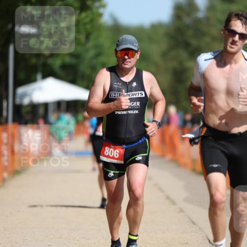 07.09.2025 - 19. Norderstedt Triathlon Michael Strokosch http://msf.ph/oto/8762433 07.09.2025 12:08:52 Laufen 185, 253, 806, 1244 meine-sportfotos.de