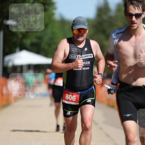 07.09.2025 - 19. Norderstedt Triathlon Michael Strokosch http://msf.ph/oto/8762456 07.09.2025 12:08:53 Laufen 185, 253, 806, 1244 meine-sportfotos.de