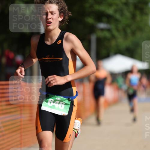 07.09.2025 - 19. Norderstedt Triathlon Michael Strokosch http://msf.ph/oto/8762491 07.09.2025 10:46:50 Laufen 106, 646, 1144 meine-sportfotos.de