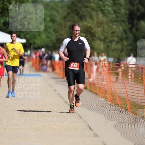 07.09.2025 - 19. Norderstedt Triathlon Michael Strokosch http://msf.ph/oto/8762604 07.09.2025 12:09:12 Laufen 228, 849, 1189 meine-sportfotos.de