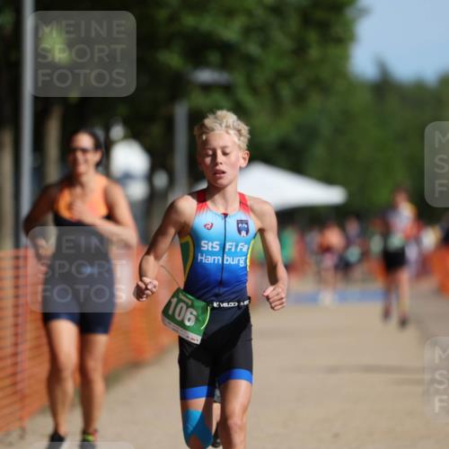 07.09.2025 - 19. Norderstedt Triathlon Michael Strokosch http://msf.ph/oto/8762623 07.09.2025 10:46:55 Laufen 105, 106, 646, 1144 meine-sportfotos.de