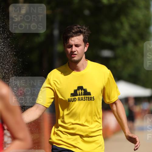 07.09.2025 - 19. Norderstedt Triathlon Michael Strokosch http://msf.ph/oto/8762757 07.09.2025 12:09:21 Laufen 228, 849, 1189 meine-sportfotos.de