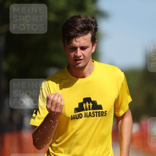 07.09.2025 - 19. Norderstedt Triathlon Michael Strokosch http://msf.ph/oto/8762769 07.09.2025 12:09:22 Laufen 228, 1189 meine-sportfotos.de