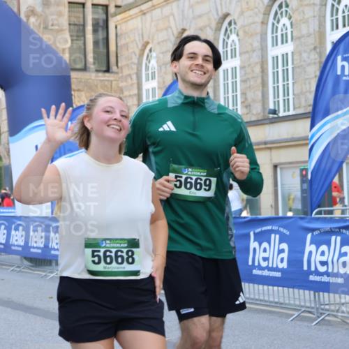 07.09.2025 - BARMER Alsterlauf Strokosch-Dieckow http://msf.ph/oto/8762781 07.09.2025 10:28:25 Ziel 2485, 3542, 3553, 4688, 4689, 4804, 5985 meine-sportfotos.de