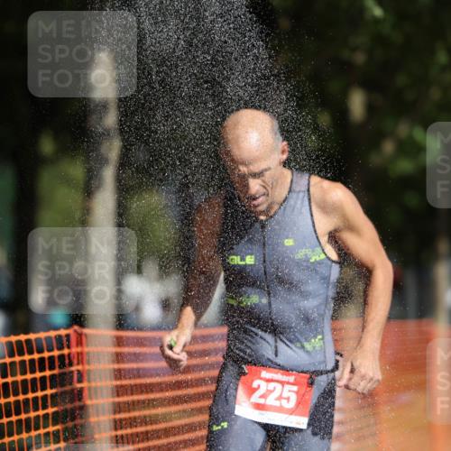 07.09.2025 - 19. Norderstedt Triathlon Michael Strokosch http://msf.ph/oto/8762813 07.09.2025 11:28:38 Laufen 225 meine-sportfotos.de