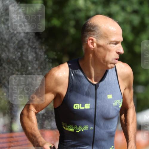 07.09.2025 - 19. Norderstedt Triathlon Michael Strokosch http://msf.ph/oto/8762859 07.09.2025 11:28:39 Laufen 225 meine-sportfotos.de