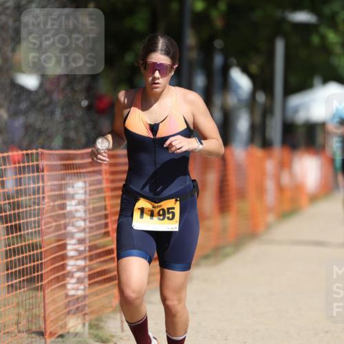 07.09.2025 - 19. Norderstedt Triathlon Michael Strokosch http://msf.ph/oto/8763014 07.09.2025 12:09:47 Laufen 1195, 1319 meine-sportfotos.de