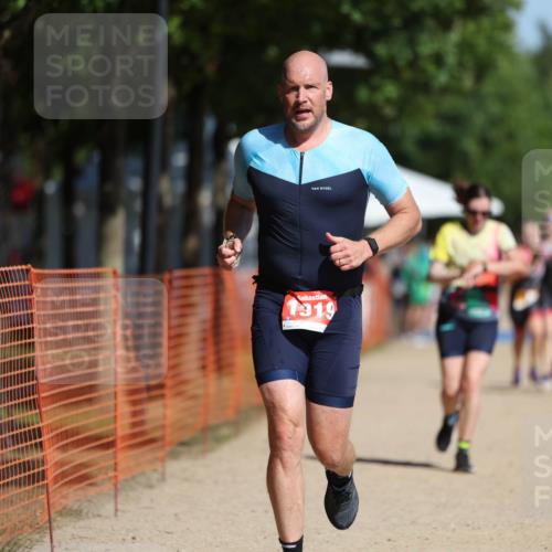 07.09.2025 - 19. Norderstedt Triathlon Michael Strokosch http://msf.ph/oto/8763063 07.09.2025 12:09:52 Laufen 860, 1153, 1319 meine-sportfotos.de