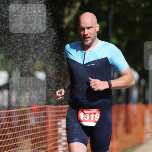 07.09.2025 - 19. Norderstedt Triathlon Michael Strokosch http://msf.ph/oto/8763100 07.09.2025 12:09:53 Laufen 860, 1153, 1319 meine-sportfotos.de