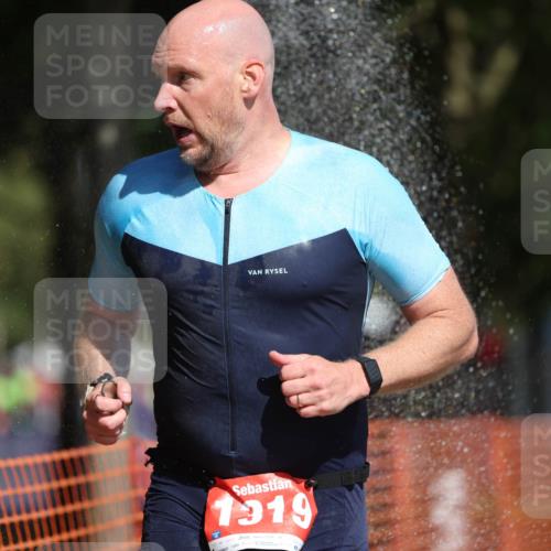 07.09.2025 - 19. Norderstedt Triathlon Michael Strokosch http://msf.ph/oto/8763125 07.09.2025 12:09:54 Laufen 860, 1153, 1197, 1319 meine-sportfotos.de
