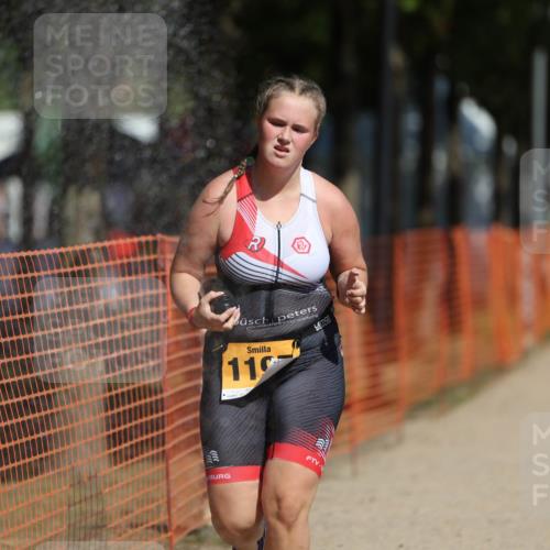 07.09.2025 - 19. Norderstedt Triathlon Michael Strokosch http://msf.ph/oto/8763260 07.09.2025 12:10:03 Laufen 1153, 1197 meine-sportfotos.de