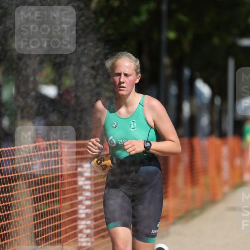 07.09.2025 - 19. Norderstedt Triathlon Michael Strokosch http://msf.ph/oto/8763410 07.09.2025 12:10:16 Laufen 826, 1164, 1279 meine-sportfotos.de