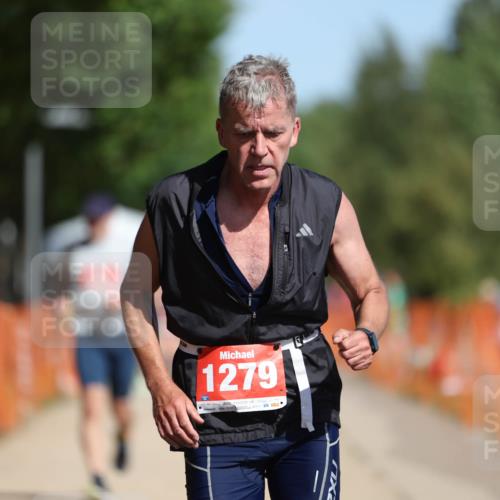 07.09.2025 - 19. Norderstedt Triathlon Michael Strokosch http://msf.ph/oto/8763464 07.09.2025 12:10:18 Laufen 826, 1164, 1279 meine-sportfotos.de