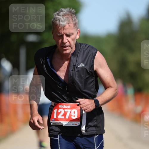07.09.2025 - 19. Norderstedt Triathlon Michael Strokosch http://msf.ph/oto/8763467 07.09.2025 12:10:19 Laufen 826, 1164, 1279 meine-sportfotos.de