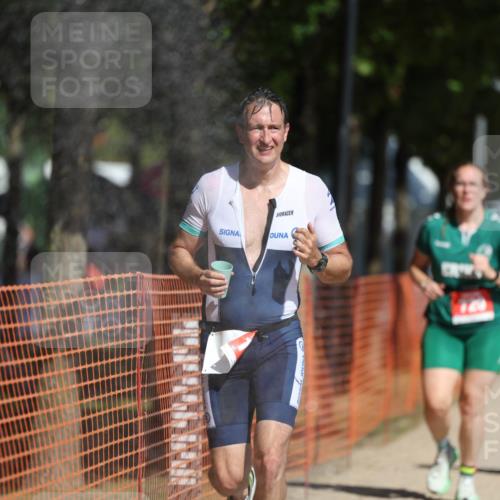 07.09.2025 - 19. Norderstedt Triathlon Michael Strokosch http://msf.ph/oto/8763549 07.09.2025 12:10:29 Laufen 720, 763, 782, 1363 meine-sportfotos.de