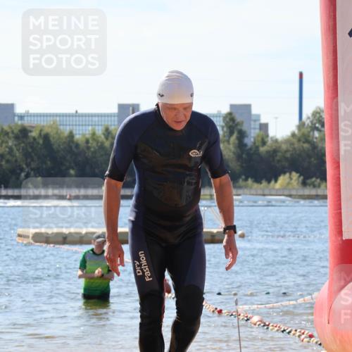 07.09.2025 - 19. Norderstedt Triathlon Luisa Fischer http://msf.ph/oto/8763653 07.09.2025 12:17:18 Schwimmen 1304 meine-sportfotos.de