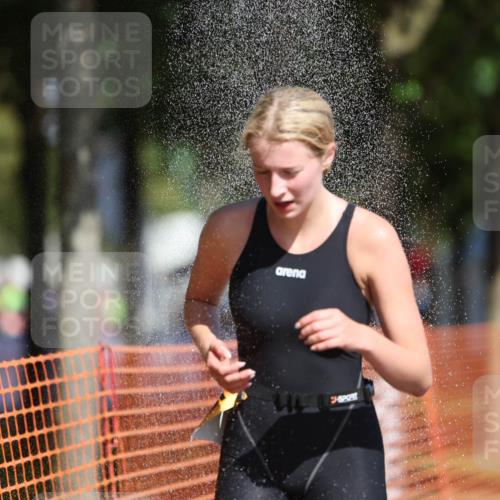 07.09.2025 - 19. Norderstedt Triathlon Michael Strokosch http://msf.ph/oto/8763799 07.09.2025 12:10:53 Laufen 300, 1155 meine-sportfotos.de