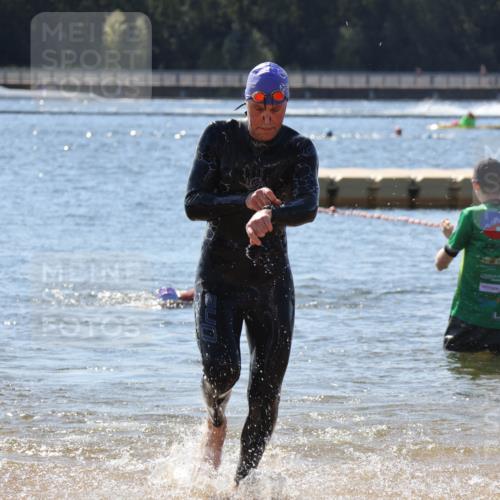 07.09.2025 - 19. Norderstedt Triathlon Luisa Fischer http://msf.ph/oto/8763832 07.09.2025 12:28:59 Schwimmen 698 meine-sportfotos.de
