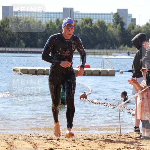 07.09.2025 - 19. Norderstedt Triathlon Luisa Fischer http://msf.ph/oto/8763855 07.09.2025 12:29:00 Schwimmen 698 meine-sportfotos.de