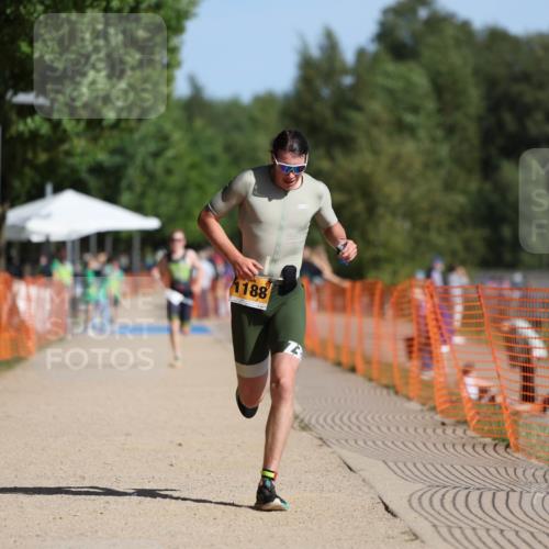 07.09.2025 - 19. Norderstedt Triathlon Michael Strokosch http://msf.ph/oto/8763858 07.09.2025 11:30:47 Laufen 1188 meine-sportfotos.de