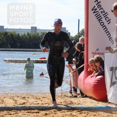 07.09.2025 - 19. Norderstedt Triathlon Luisa Fischer http://msf.ph/oto/8763872 07.09.2025 12:29:01 Schwimmen 698 meine-sportfotos.de