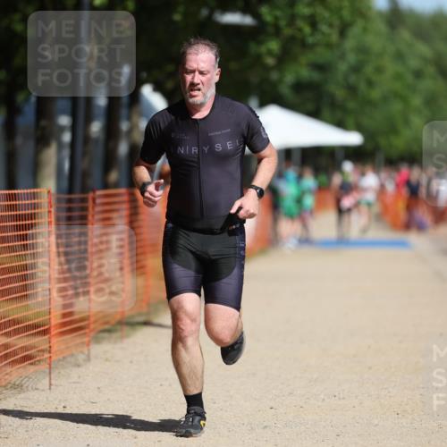 07.09.2025 - 19. Norderstedt Triathlon Michael Strokosch http://msf.ph/oto/8763958 07.09.2025 12:11:16 Laufen 729, 787 meine-sportfotos.de