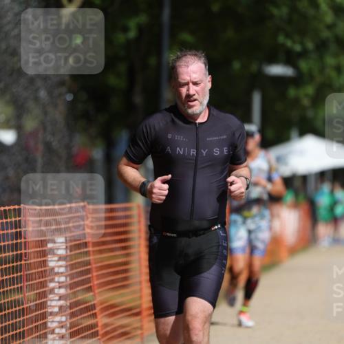 07.09.2025 - 19. Norderstedt Triathlon Michael Strokosch http://msf.ph/oto/8763975 07.09.2025 12:11:17 Laufen 729, 787 meine-sportfotos.de